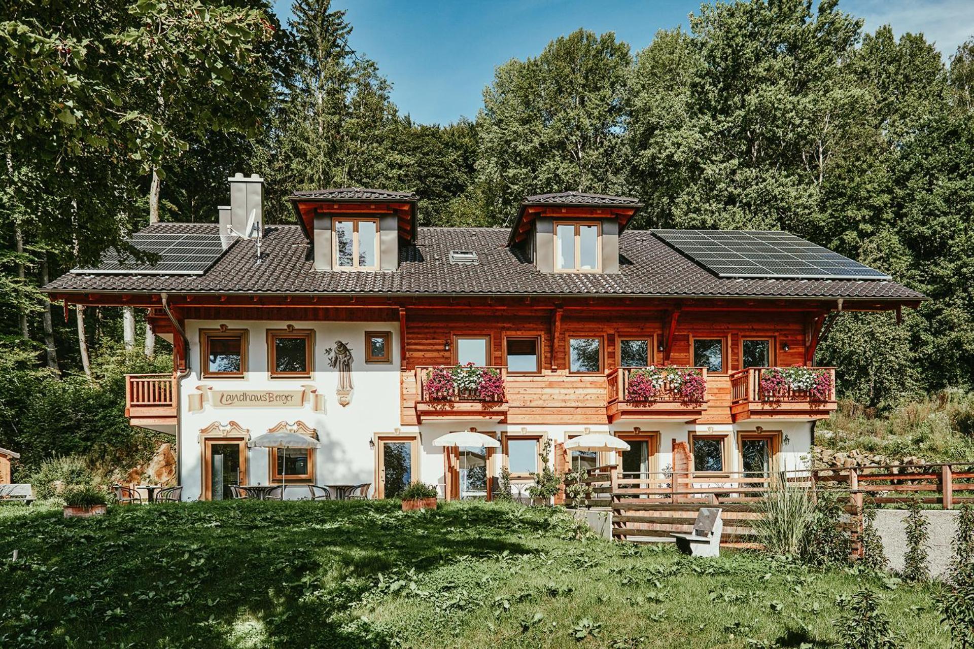 Landhotel Berger Ainring Buitenkant foto